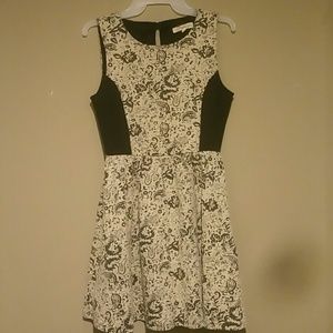 Size Medium 'Rewind' dress